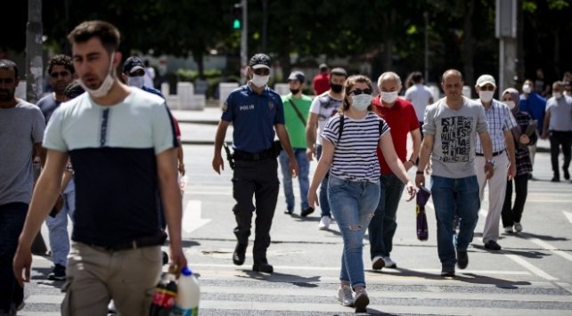 Türkiye’de iyileşenlerin sayısı 233 bin 915’e yükseldi