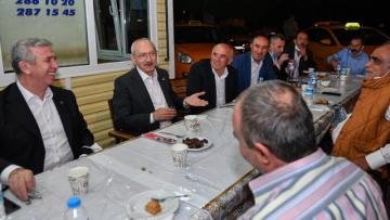 Kılıçdaroğlu taksi esnafıyla iftar yaptı