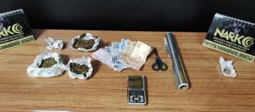 Şanlıurfa Emniyetine bağlı Narkotik ekipleri sokak aralarında uyuşturucu madde satışı yapanlara gözaçtırmıyor.